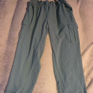 Size Medium Green Business Casual Pants